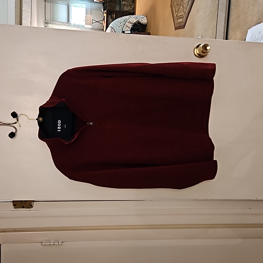 IZOD Mens pull over fleece lined shirt red with black flecks large